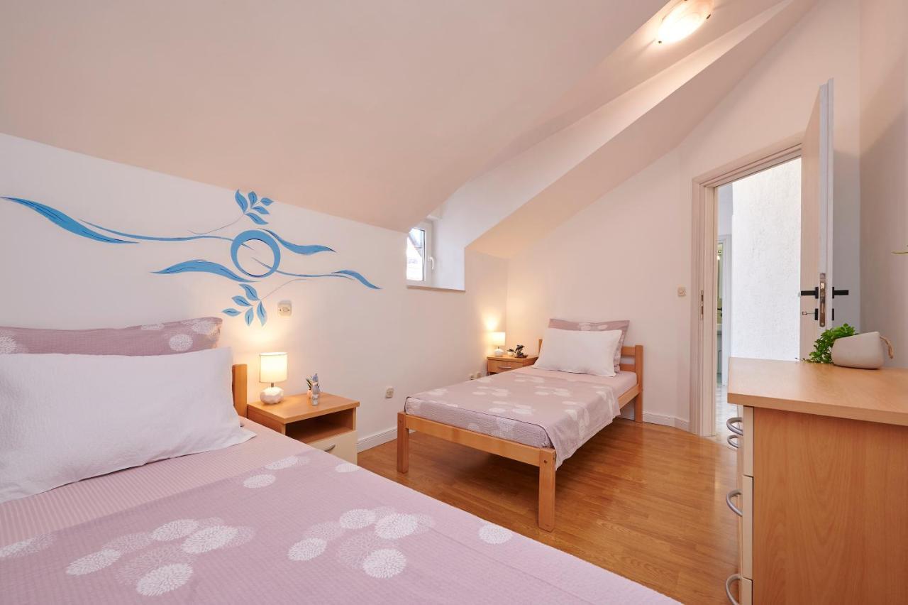 Apartment Ana-Marija Trogir Exterior photo